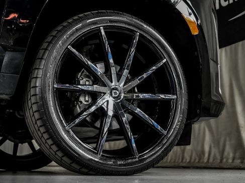 Used 2021 Cadillac Escalade Luxury RWD image 52