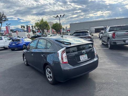 Used 2015 Toyota Prius Three FWD image 6