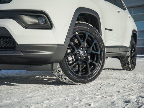 New 2026 Jeep Compass Latitude image 6