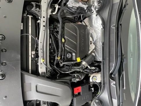 Used 2024 Chevrolet Trax RS w/ Driver Confidence Package FWD image 48