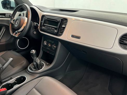 Used 2014 Volkswagen Beetle 1.8T image 19