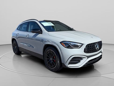 New 2026 Mercedes-Benz GLA 35 AMG 4MATIC image 7