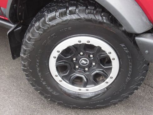 Used 2021 Ford Bronco Big Bend w/ Sasquatch Package AWD/4WD image 5