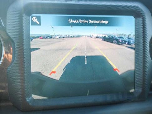 Used 2021 Jeep Gladiator Sport image 23