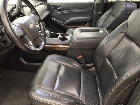 Used 2019 Chevrolet Tahoe LT AWD/4WD image 17