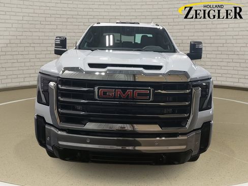 New 2026 GMC Sierra 3500 SLT w/ SLT Premium Package image 2