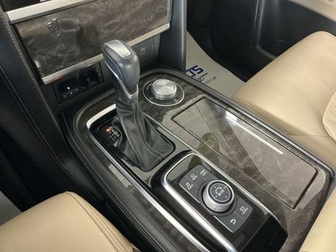 Used 2022 Nissan Armada Platinum w/ Captain's Chairs Package AWD/4WD image 23