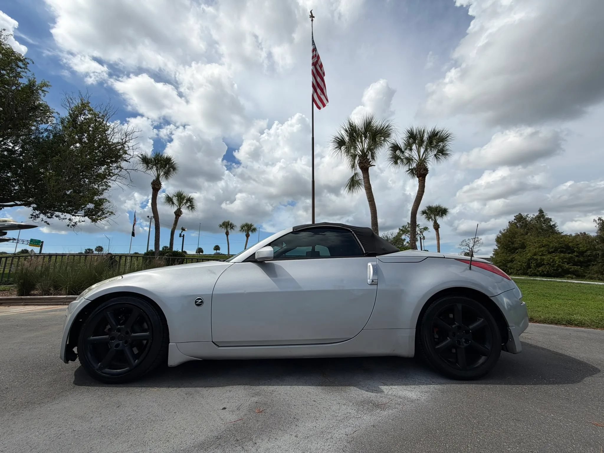 Used 2006 Nissan 350Z Enthusiast RWD image 21