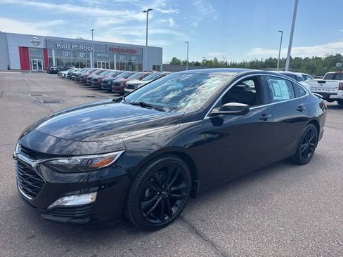 Used 2020 Chevrolet Malibu LT w/ Leather Package FWD image 34