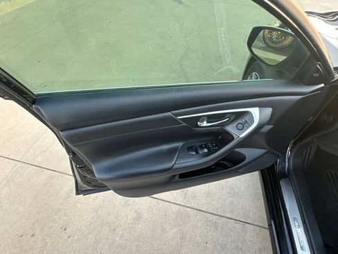 Used 2017 Nissan Altima 2.5 SL w/ 2.5 Technology Package FWD image 19