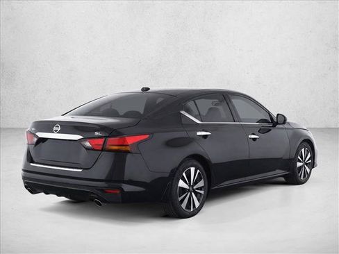Used 2021 Nissan Altima 2.5 SL FWD image 7
