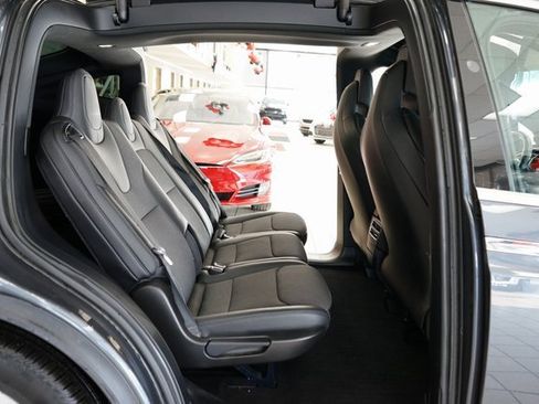 Used 2017 Tesla Model X 75D image 13