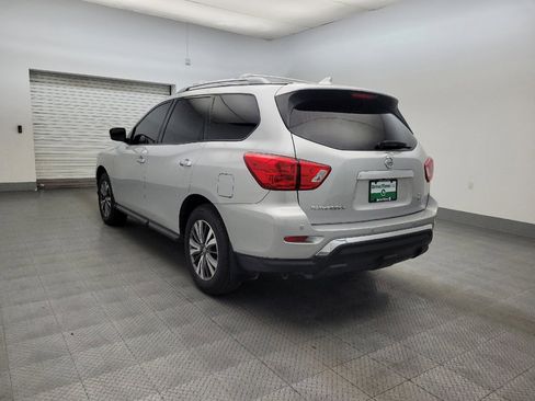 Used 2020 Nissan Pathfinder SV image 5