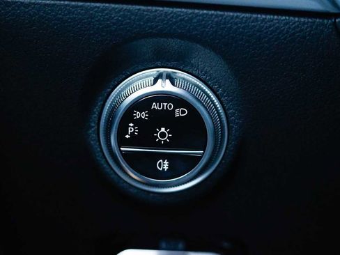 New 2026 Mercedes-Benz C 300 4MATIC Sedan image 32