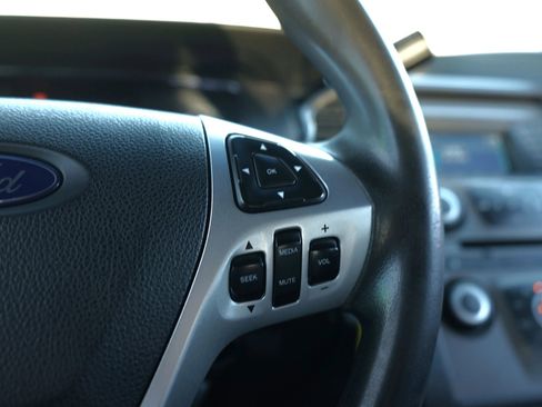 Used 2019 Ford Taurus Police Interceptor AWD image 14