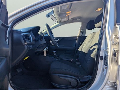 Used 2022 Kia Rio LX image 24