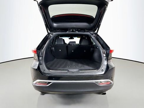 Used 2021 Toyota Venza XLE image 26