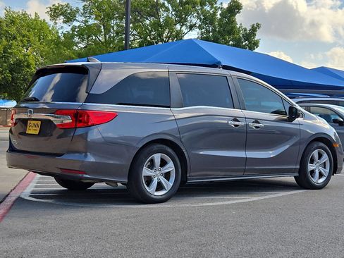 Certified 2019 Honda Odyssey EX-L image 3