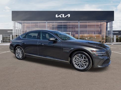 Used 2025 Genesis G80 2.5T image 1