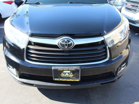 Used 2015 Toyota Highlander Limited Platinum AWD/4WD image 9