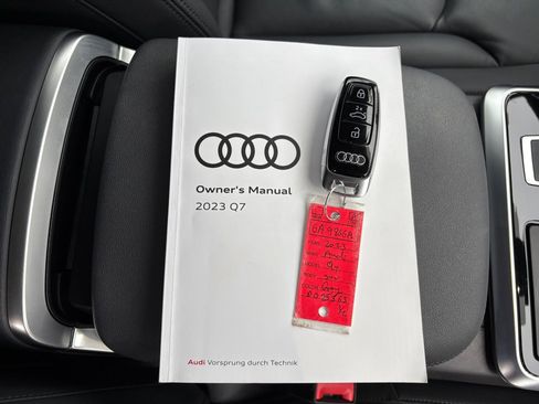 Used 2023 Audi Q7 3.0T Premium image 34