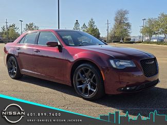 Used 2023 Chrysler 300 S video 1