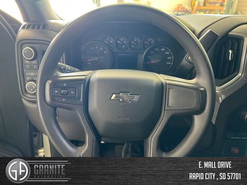 Used 2020 Chevrolet Silverado 1500 Custom Trail Boss w/ Custom Convenience Package AWD/4WD image 9