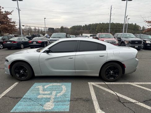 Used 2023 Dodge Charger SXT w/ Cold Weather Package image 5