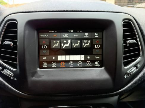 Used 2018 Jeep Compass Latitude w/ Popular Equipment Group AWD/4WD image 26