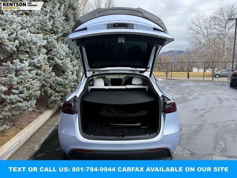 Used 2023 Tesla Model Y Performance image 37