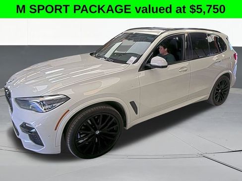 Used 2020 BMW X5 sDrive40i w/ M Sport Package RWD image 2