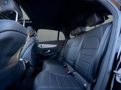 Used 2023 Mercedes-Benz GLC 300 4MATIC Coupe image 32