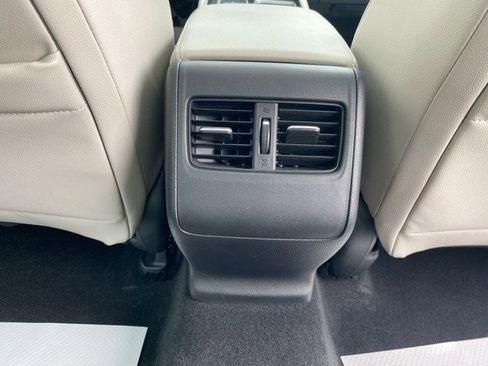 Used 2018 Honda Accord Touring image 59