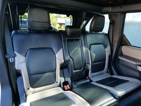 Used 2022 Ford Bronco Wildtrak image 42