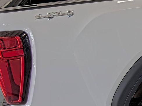 Used 2022 GMC Sierra 2500 Pro w/ Convenience Package AWD/4WD image 13
