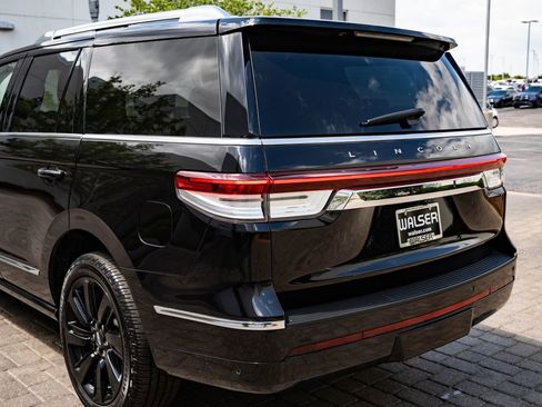 Used 2024 Lincoln Navigator Reserve AWD/4WD image 19