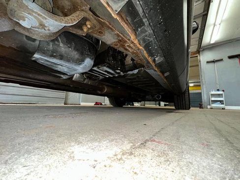 Used 2013 Ford Explorer Limited w/ Class III Trailer Tow Pkg FWD image 17