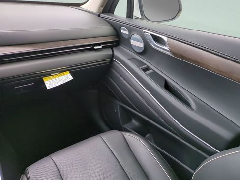 New 2026 Genesis GV80 2.5T Advanced image 17