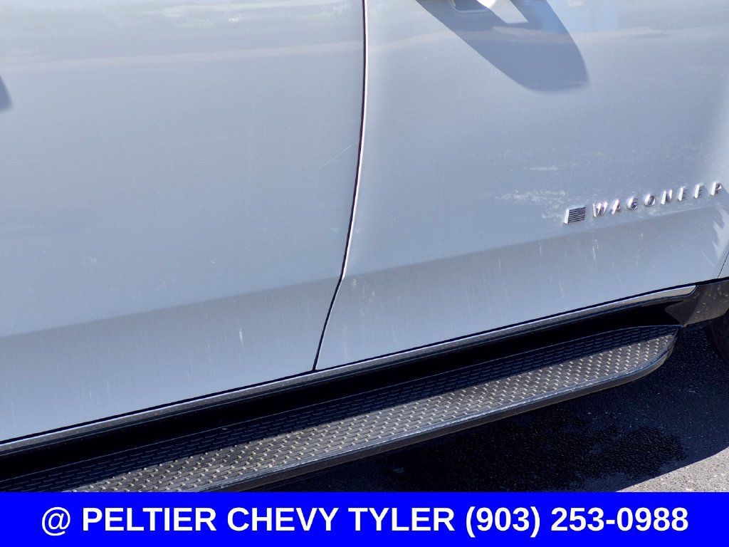 Used 2022 Jeep Wagoneer Series II RWD image 10