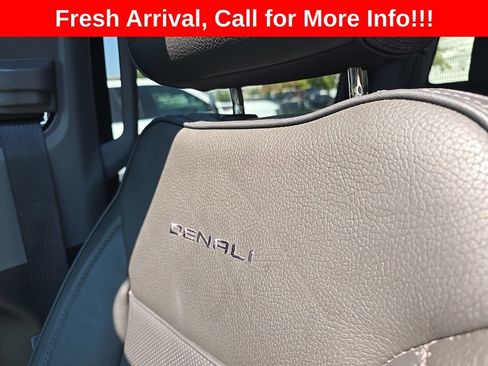 Used 2023 GMC Sierra 1500 Denali w/ Denali Reserve Package AWD/4WD image 17