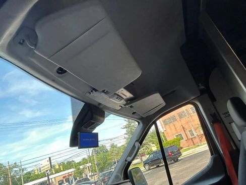 Used 2020 Ford Transit 250 148 High Roof Extended RWD image 18