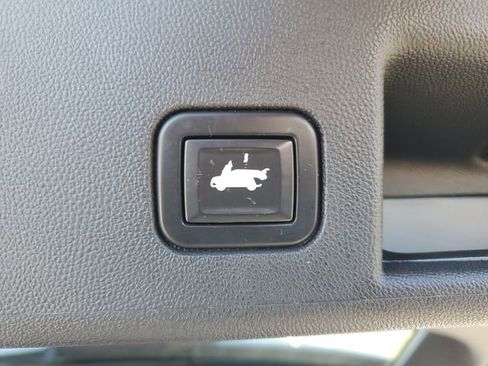 Used 2021 Chevrolet Equinox LT image 31