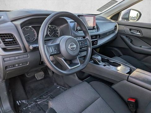 Used 2024 Nissan Rogue SV FWD image 13