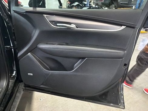 Used 2023 Cadillac XT5 Luxury AWD/4WD image 18