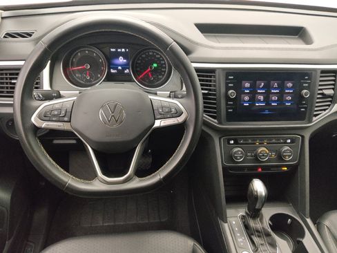 Used 2021 Volkswagen Atlas SE w/ Panoramic Sunroof Package FWD image 22