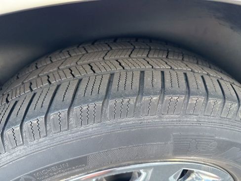 Used 2013 Buick Enclave Premium w/ Trailering Provision Package image 3