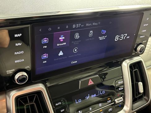 Used 2022 Kia Sorento S FWD image 25
