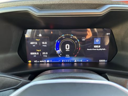 Certified 2025 Chevrolet Colorado Trail Boss w/ Midnight Edition image 12