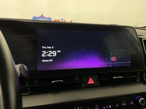 Used 2023 Kia Sportage EX FWD image 21