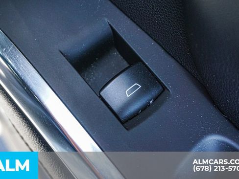 Used 2025 Chevrolet Traverse LT AWD/4WD image 57